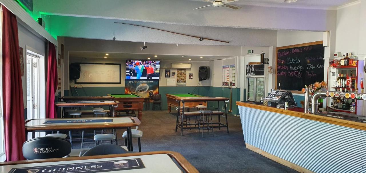 Hotel Motueka Backpackers, Loud Live Music Friday Saturday Nights 外观 照片